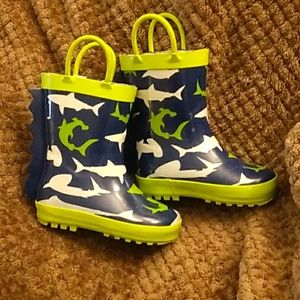 Toddler sharks rain boots size 5